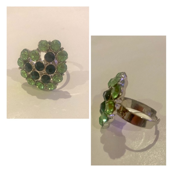 Beautiful rings that sparkle - Picture 3 of 5